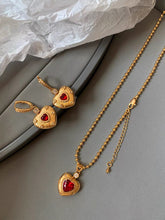 Load image into Gallery viewer, Juliet Necklace