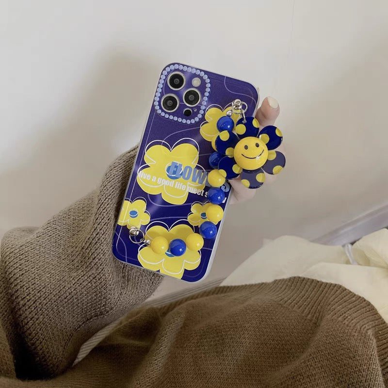 Flower Smile Phone Case + Strap Set