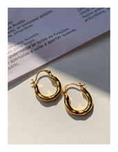 Load image into Gallery viewer, Aina Earrings