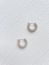 Load image into Gallery viewer, Lindy Earrings