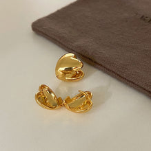 Load image into Gallery viewer, Lionheart Earrings