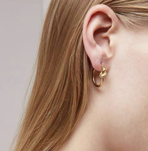 Load image into Gallery viewer, Cail Earrings