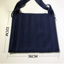 Load image into Gallery viewer, Lucky Pleats Bag (M)