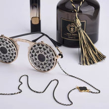 Load image into Gallery viewer, Clover Mask Strap &amp; Glasses Chain